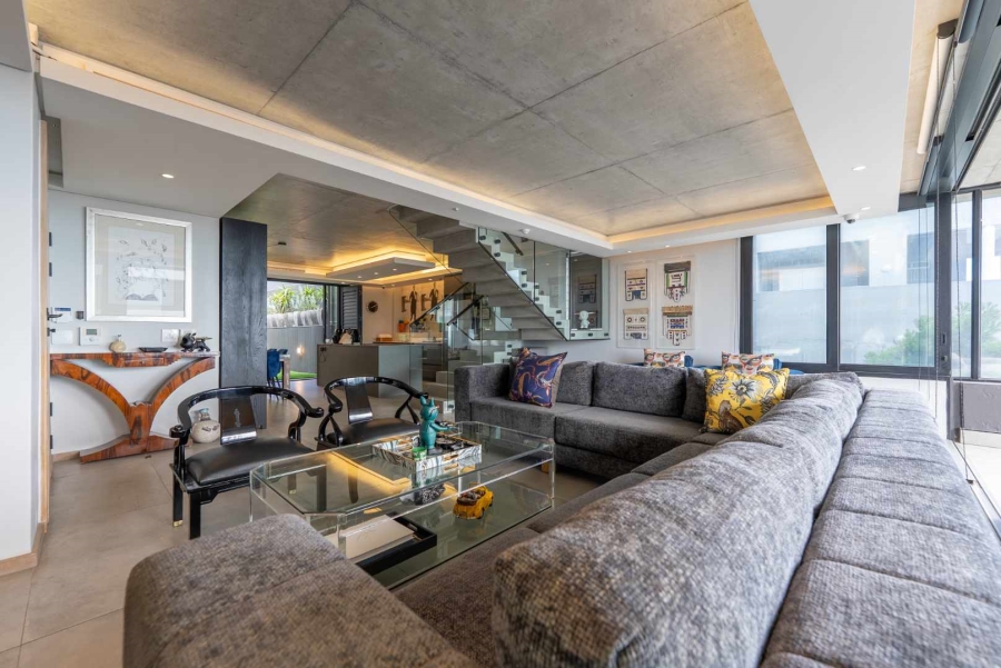 3 Bedroom Property for Sale in Sea Point Western Cape